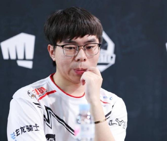 开云体育APP下载-WBG险胜PSG，BDD团战一打五焦点之战2025世界赛，技惊四座