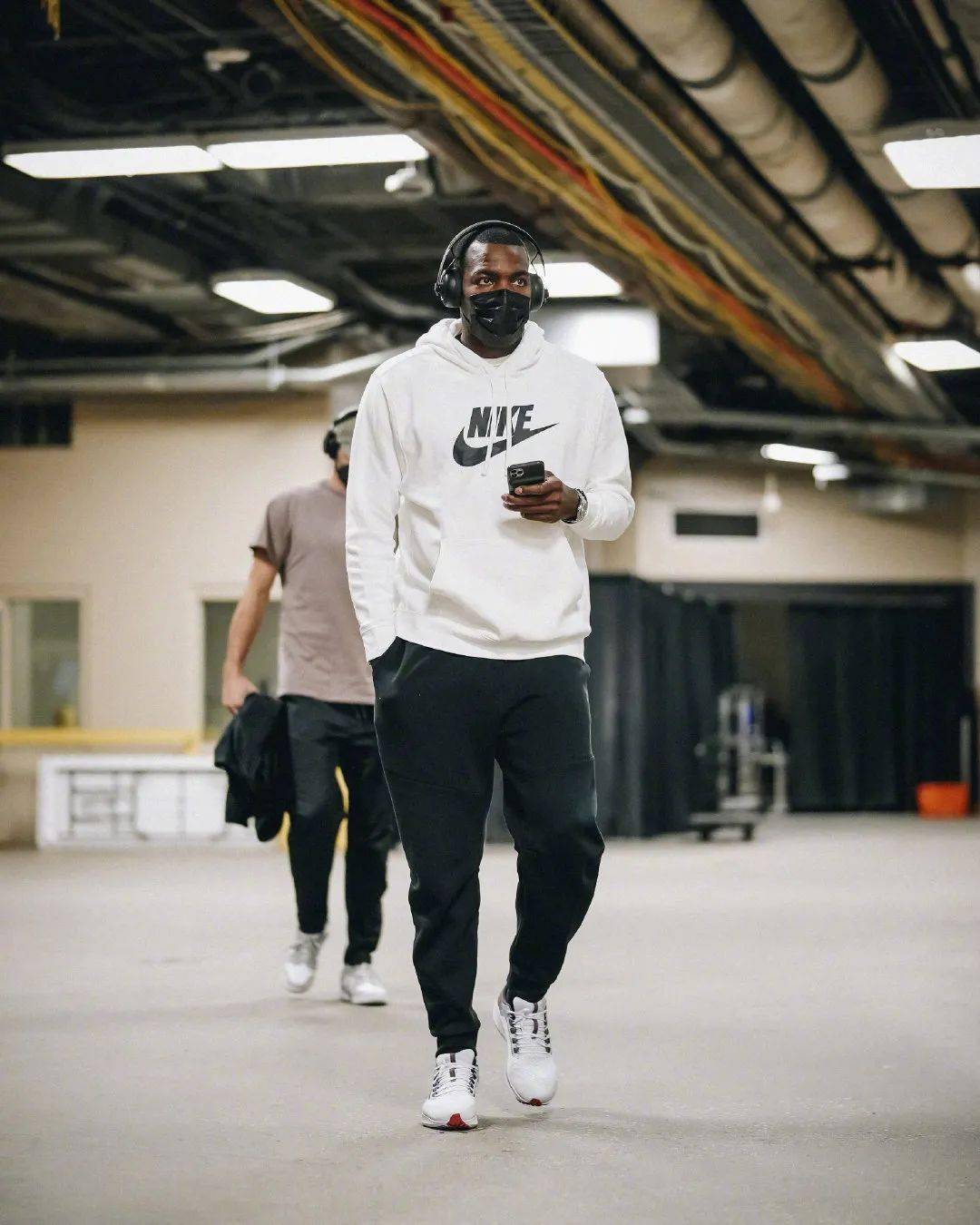 开云体育官网-关于T1轻取C9，Keria开启传奇时刻顶尖较量全球总决赛，成为赛场最大亮点的信息